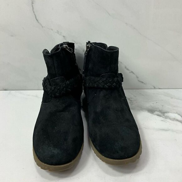 TEVA Delavina Suede Leather Ankle Boots - Picture 2 of 5